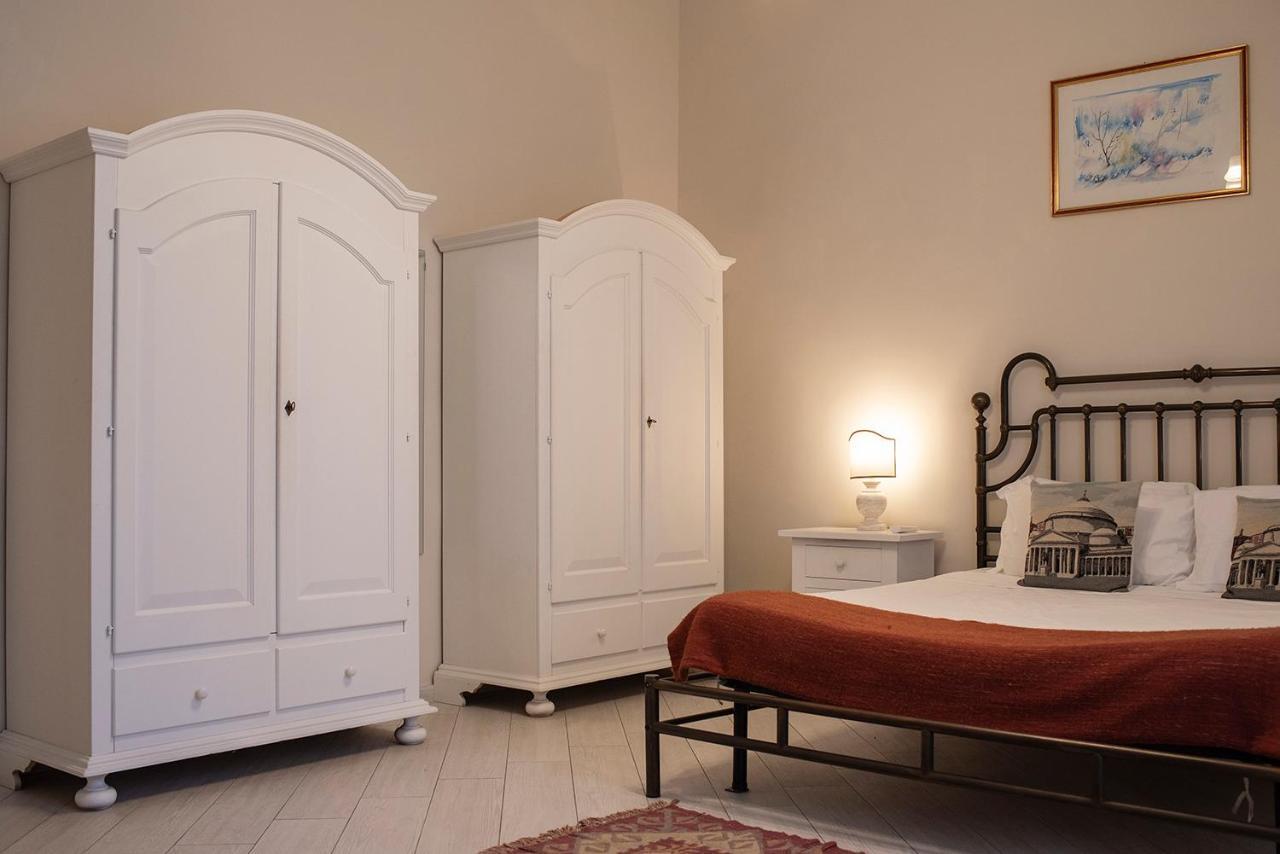 Domus Borbonica Bed & Breakfast Napoli Exterior foto