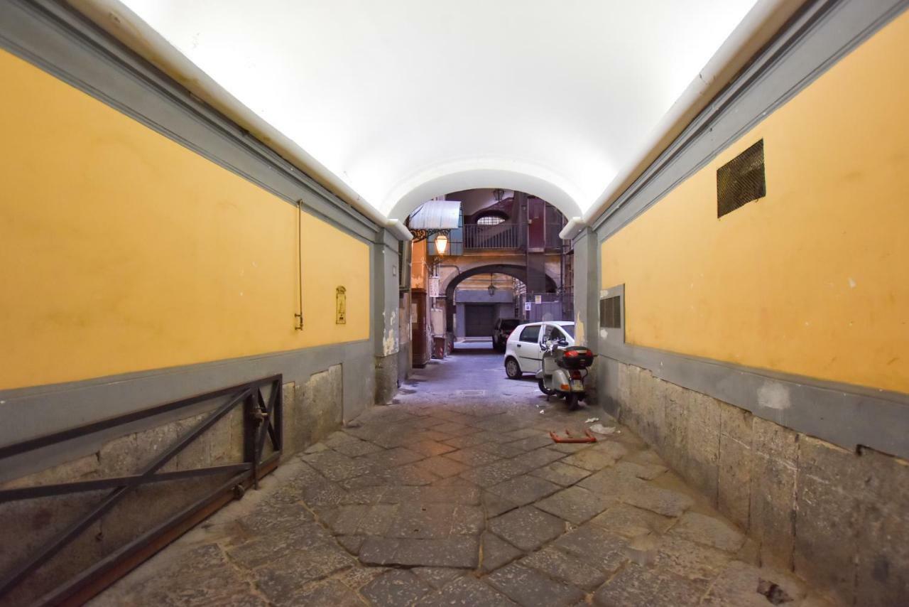 Domus Borbonica Bed & Breakfast Napoli Exterior foto
