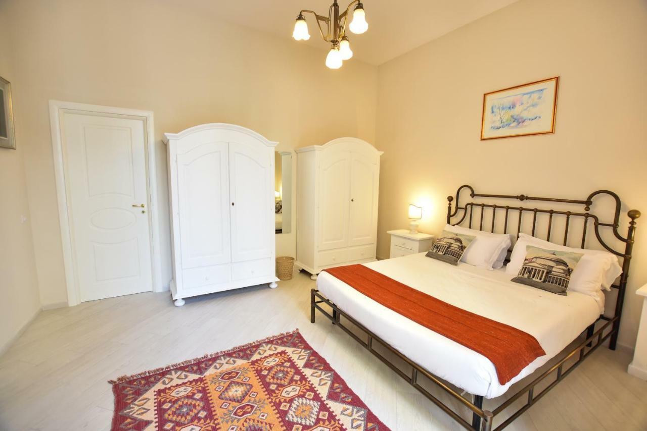 Domus Borbonica Bed & Breakfast Napoli Exterior foto