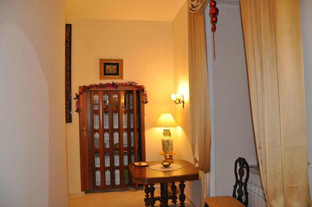 Domus Borbonica Bed & Breakfast Napoli Exterior foto