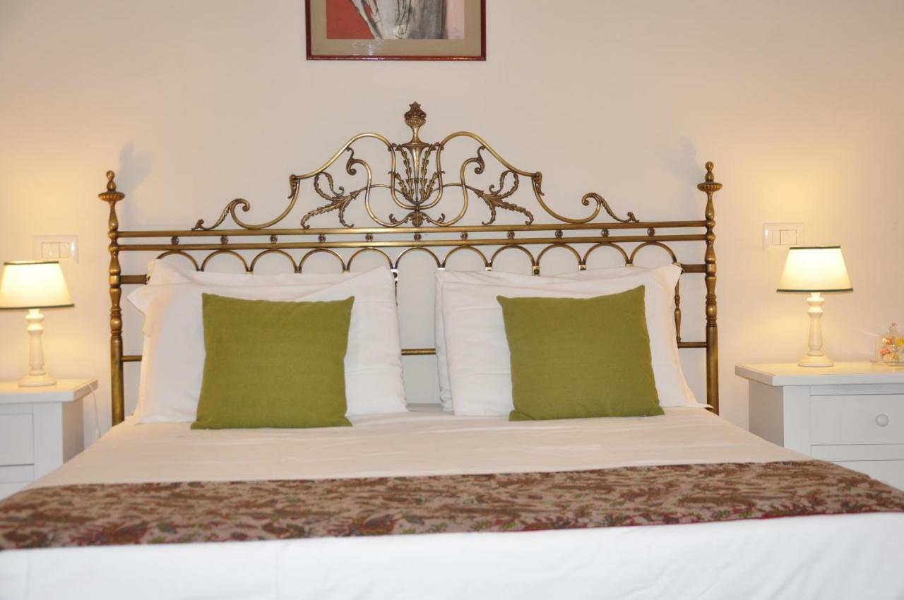 Domus Borbonica Bed & Breakfast Napoli Exterior foto