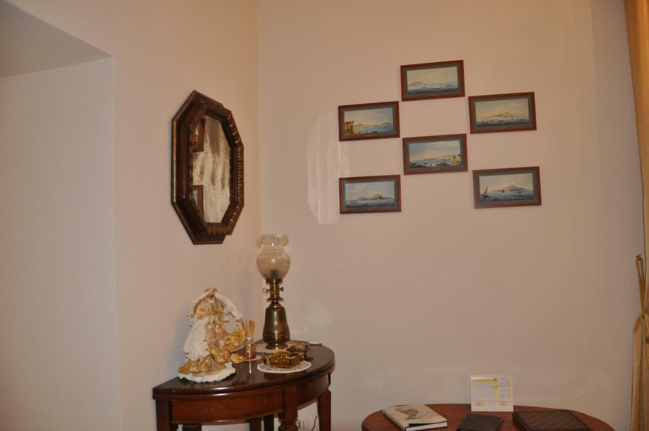 Domus Borbonica Bed & Breakfast Napoli Exterior foto
