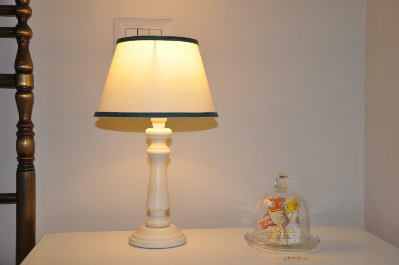 Domus Borbonica Bed & Breakfast Napoli Exterior foto