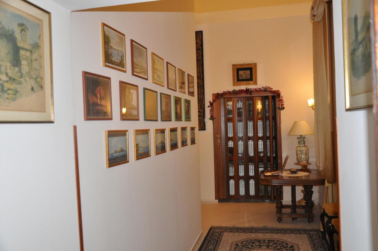Domus Borbonica Bed & Breakfast Napoli Exterior foto